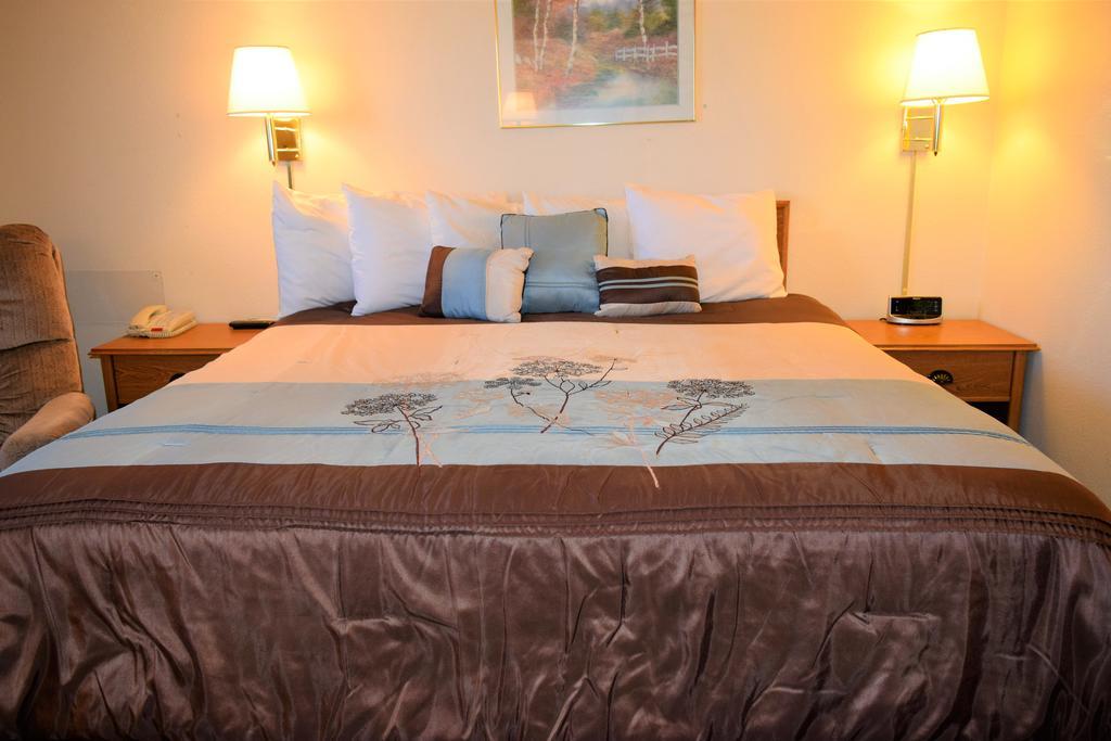 Country Inn Libby المظهر الخارجي الصورة