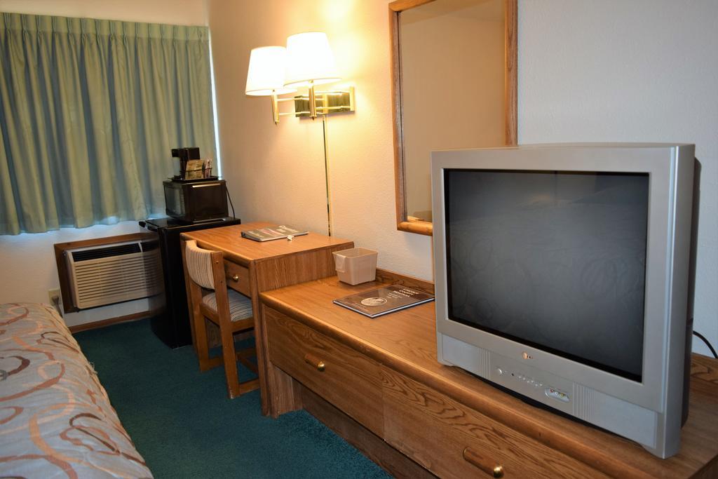 Country Inn Libby المظهر الخارجي الصورة