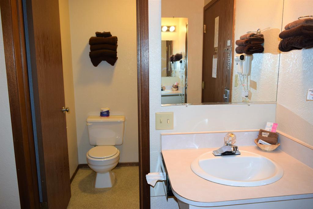 Country Inn Libby المظهر الخارجي الصورة
