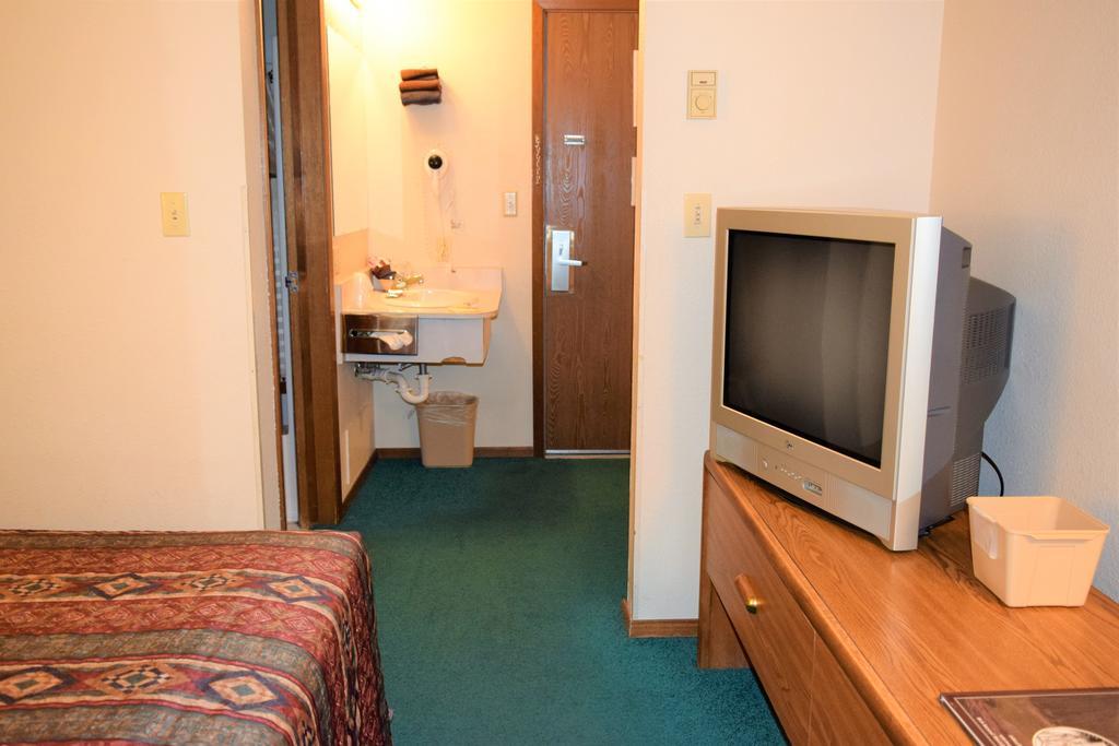 Country Inn Libby المظهر الخارجي الصورة