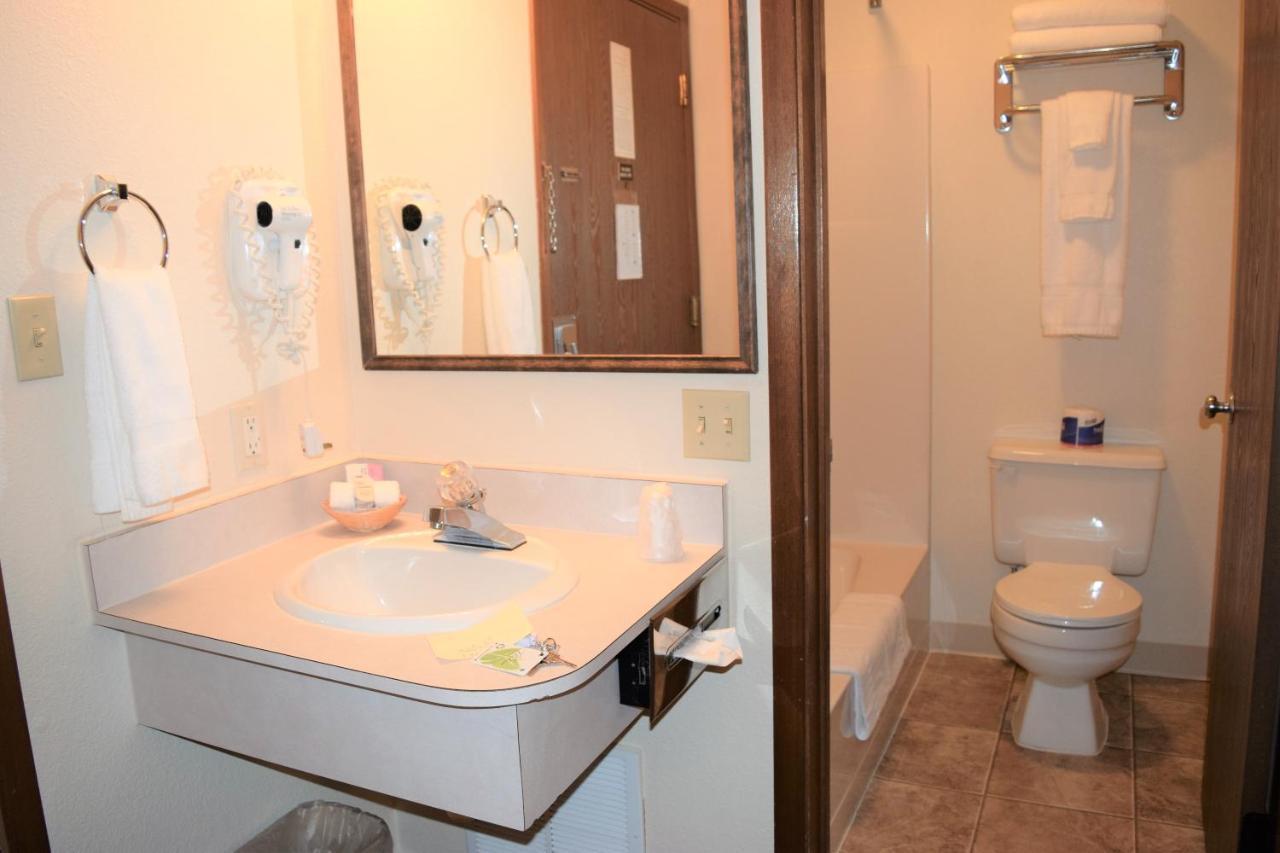 Country Inn Libby المظهر الخارجي الصورة